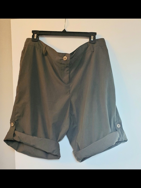 Weatherproof Pants - Weatherproof Olive Roll-Cuff Bermuda Shorts